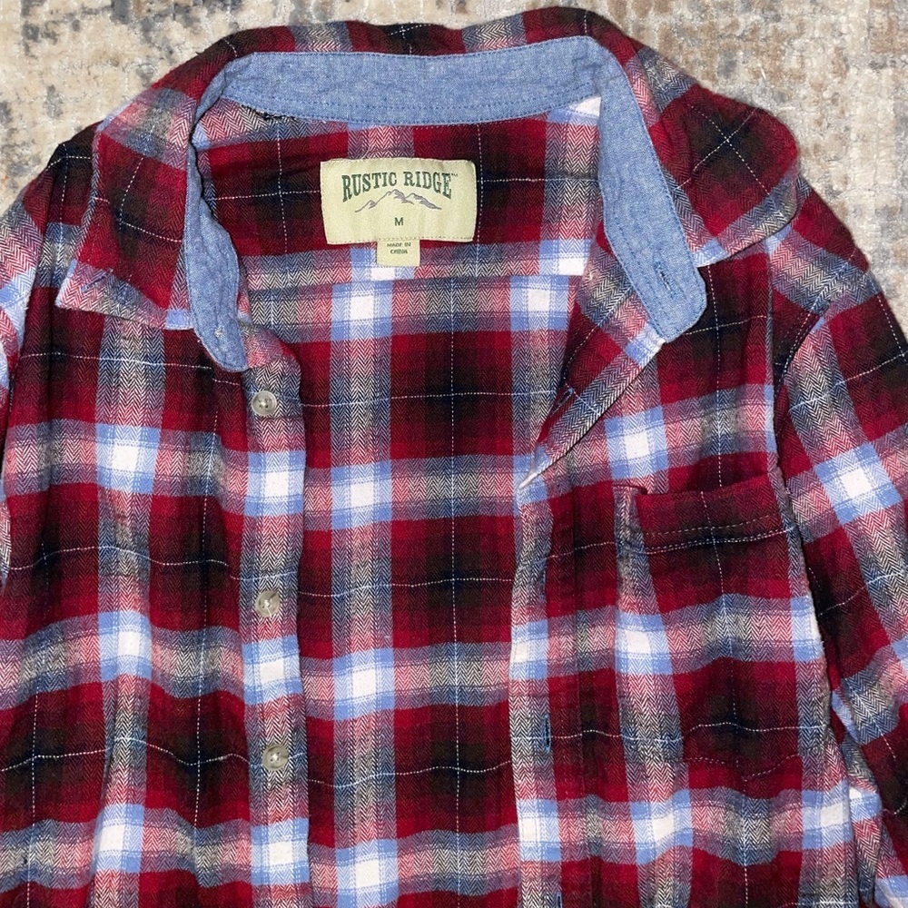 Rustic Ridge flannel size medium - Picture 3 of 3